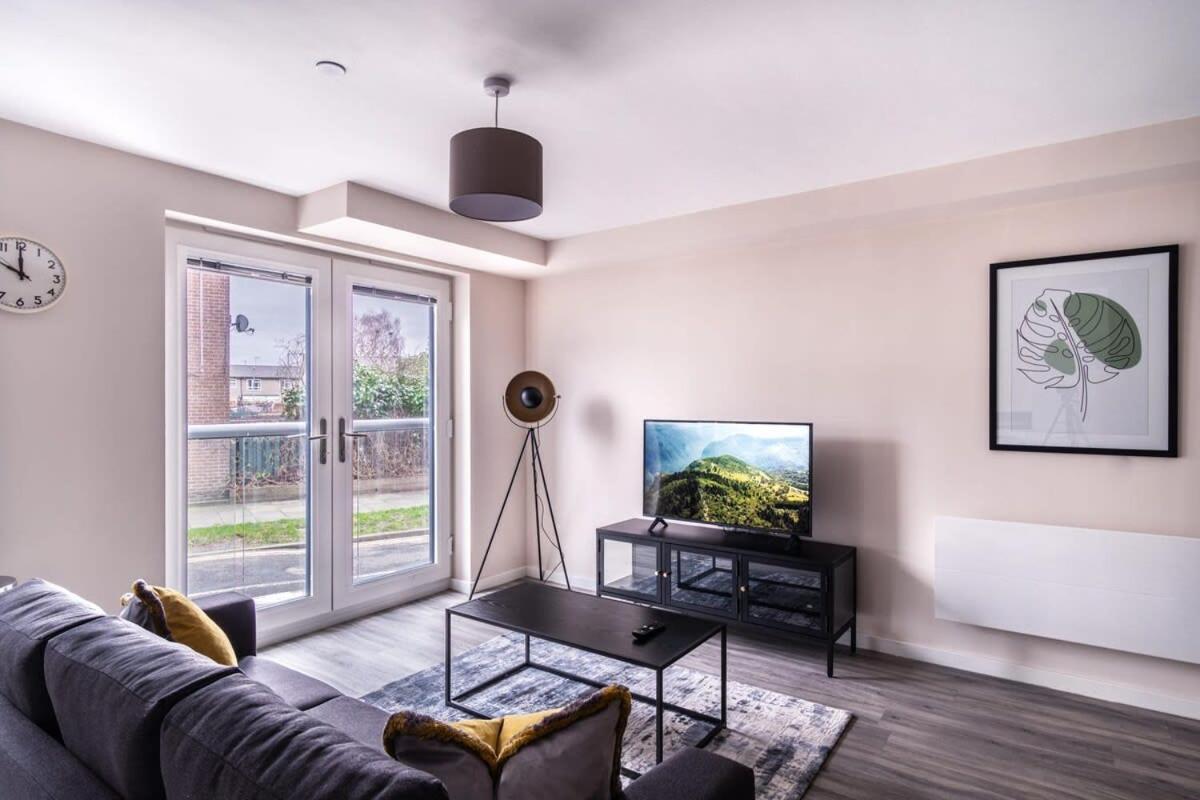 Modern & Spacious 2 Bed Apartment In Manchester Exterior foto